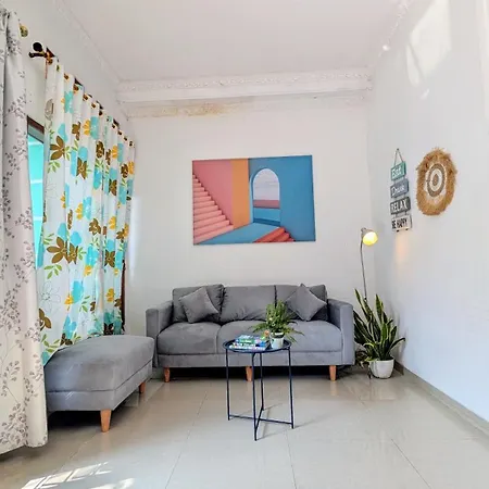 Homey Guesthouse Kertajaya (Syariah)-2
